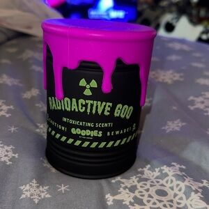 DW home candles GOODIES Halloween radioactive goo